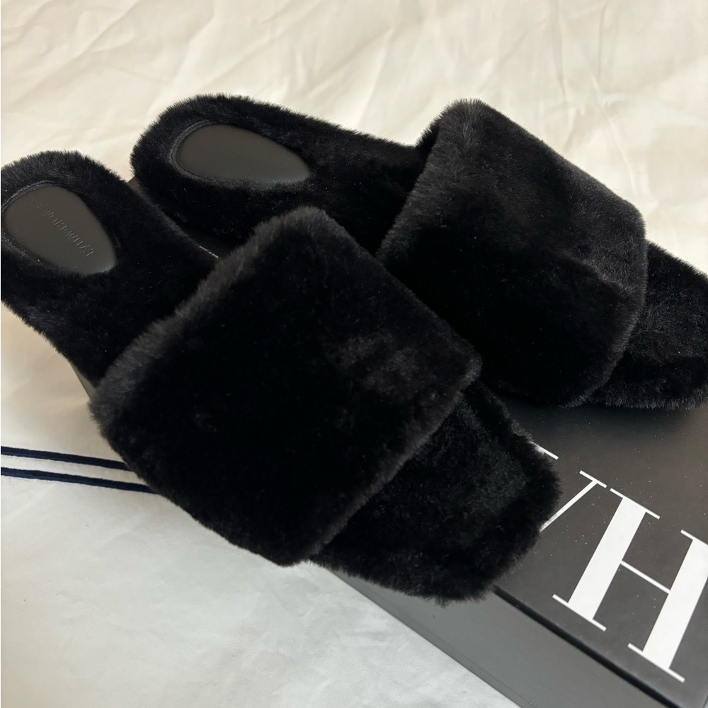 Weworewhat faux fur Sandle